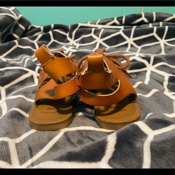 GAP Lace Up Gladiator Cage Sandals - Picture 3 of 7